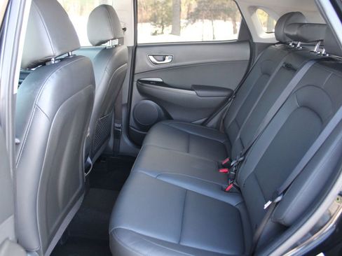 Used 2023 Hyundai Kona Limited w/ Cargo Package image 12