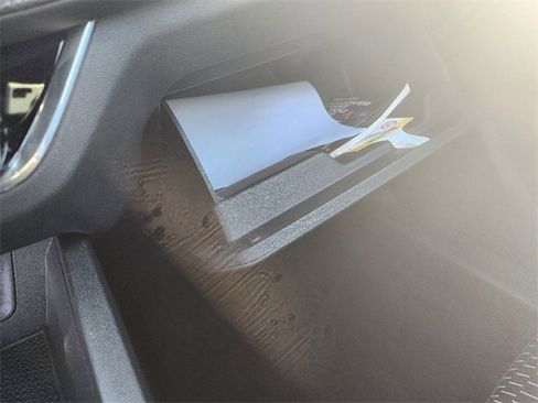 Used 2025 Chevrolet Equinox LT w/ Safety and Technology Package image 23