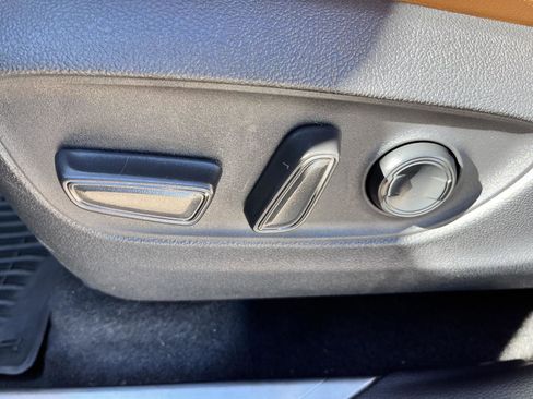 Used 2023 Toyota Highlander Platinum image 20