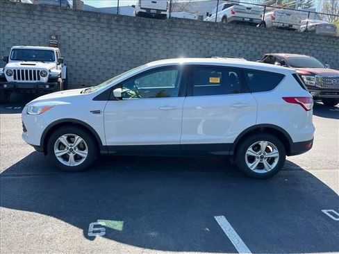 Used 2016 Ford Escape SE image 4