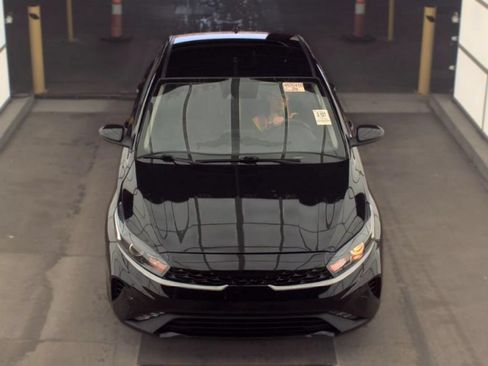 Used 2024 Kia Forte LXS FWD image 3