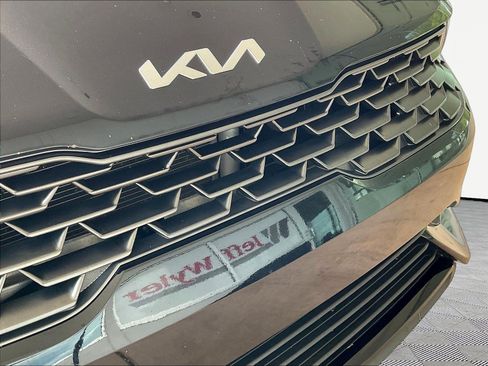 Used 2022 Kia K5 LXS FWD image 30