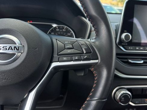 Used 2022 Nissan Altima 2.5 SR image 27