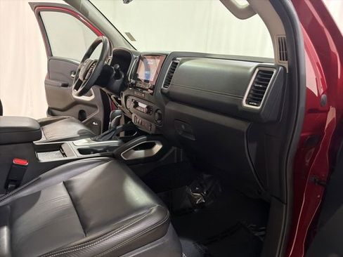 Used 2024 Nissan Frontier SL w/ Technology Package RWD image 25
