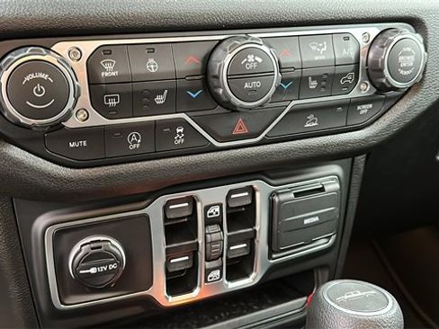 New 2026 Jeep Gladiator Sport image 15