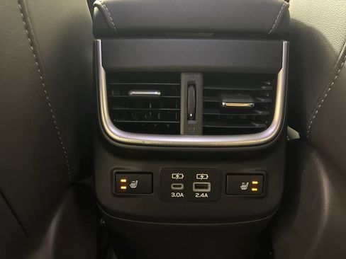 Used 2023 Subaru Outback Limited AWD/4WD image 27