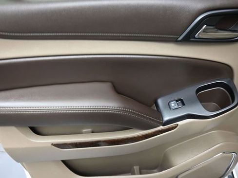 Used 2017 Chevrolet Suburban LT w/ LT Signature Package image 26