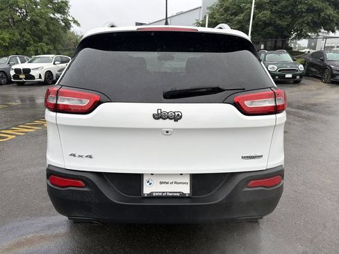 Used 2015 Jeep Cherokee Latitude AWD/4WD image 13