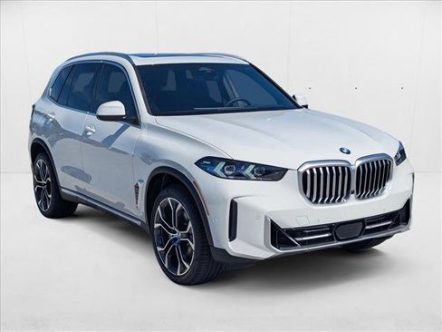 New 2026 BMW X5 sDrive40i w/ Premium Package image 6