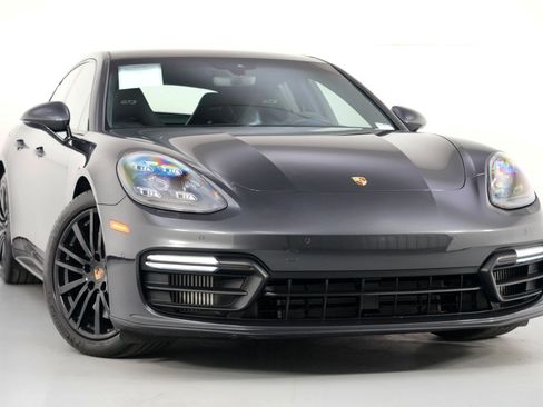 Used 2019 Porsche Panamera GTS AWD/4WD image 4