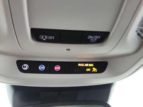 Used 2025 Buick Envision Preferred AWD/4WD image 35
