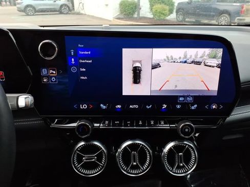 Used 2024 Chevrolet Blazer EV LT AWD/4WD image 20