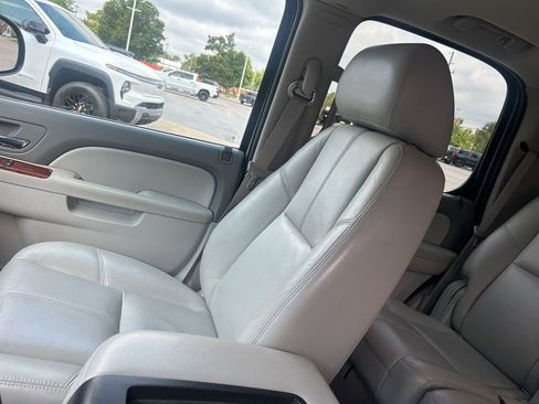 Used 2013 Chevrolet Tahoe LT RWD image 6