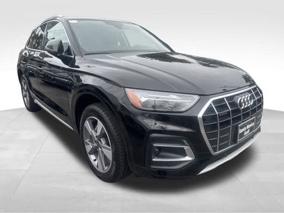 Used 2024 Audi Q5 2.0T Premium w/ Convenience Package