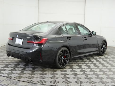 Used 2026 BMW 330i xDrive Sedan w/ M Sport Package AWD/4WD image 5