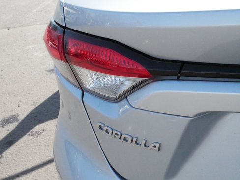 Certified 2025 Toyota Corolla LE image 17