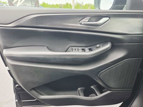 Used 2024 Jeep Grand Cherokee Altitude image 35