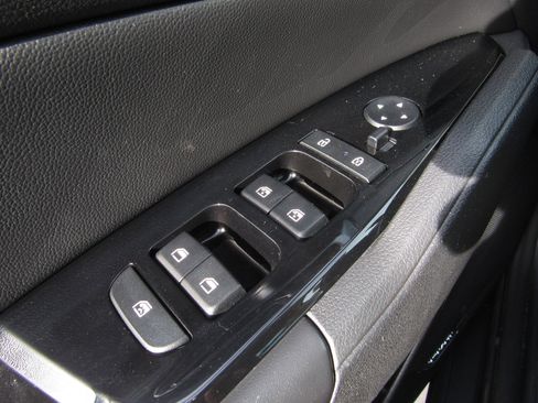 Used 2024 Kia Sportage SX image 25