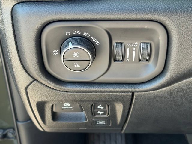 New 2026 RAM 1500 Laramie w/ Night Edition AWD/4WD image 27