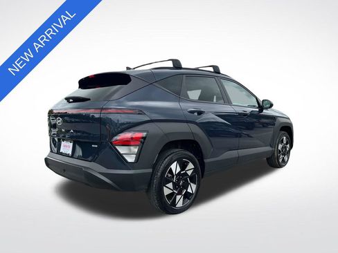 Used 2024 Hyundai Kona SEL AWD/4WD image 3