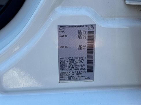 Used 2025 Nissan Altima 2.5 SV FWD image 26