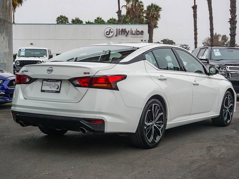 Used 2024 Nissan Altima 2.5 SR FWD image 7