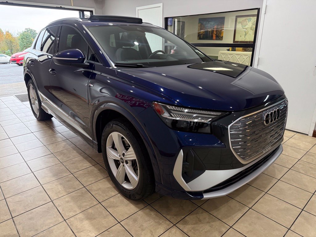 Used 2023 Audi Q4 e-tron Prestige AWD/4WD image 4