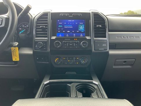 Certified 2022 Ford F250 XLT w/ XLT Premium Package image 65