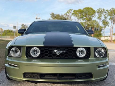 Used 2006 Ford Mustang GT Premium image 10