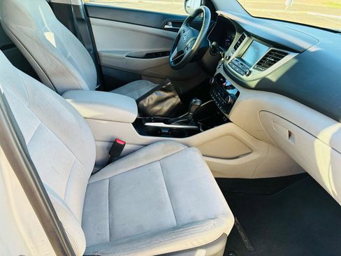 Used 2018 Hyundai Tucson Value w/ Cargo Package image 29