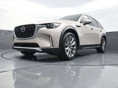Used 2024 MAZDA CX-90 3.3 Turbo w/ Premium Package AWD/4WD image 34