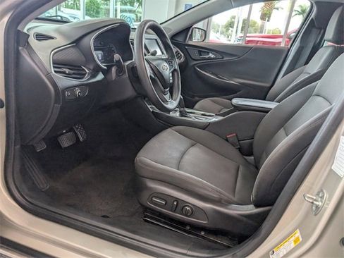 Used 2016 Chevrolet Malibu LT image 6