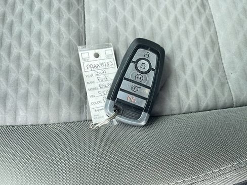 Used 2021 Ford Escape SE w/ Convenience Package AWD/4WD image 33