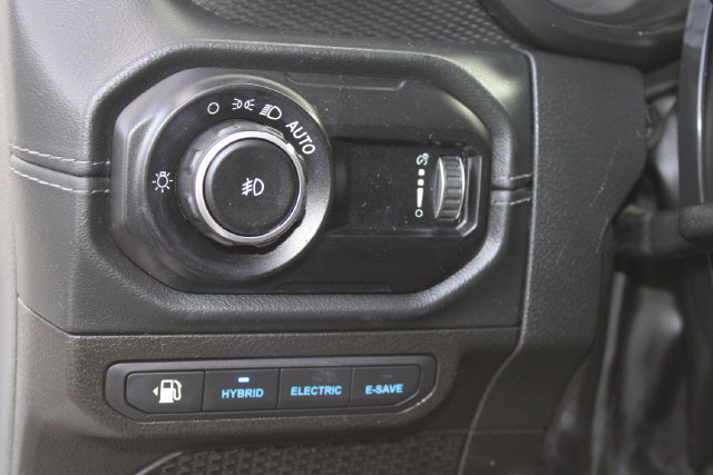 Used 2024 Jeep Wrangler Unlimited Rubicon 4xe AWD/4WD image 14
