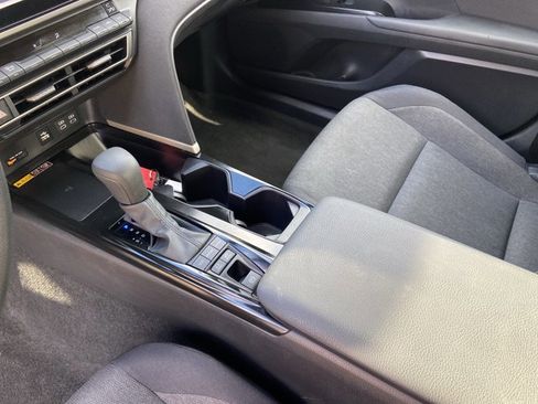 Used 2025 Toyota Camry LE image 23