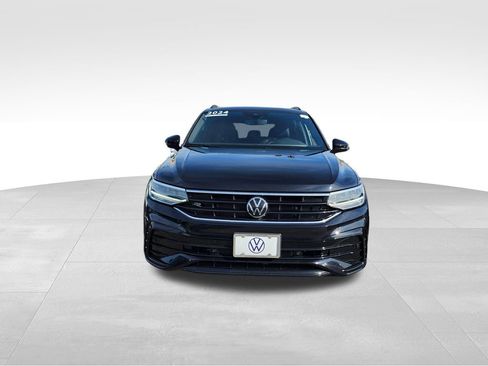 Certified 2024 Volkswagen Tiguan SE R-Line AWD/4WD image 2