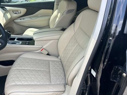 Used 2019 Nissan Murano Platinum w/ Cargo Package FWD image 17