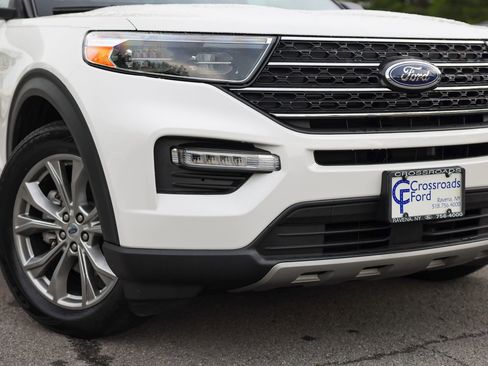 Used 2023 Ford Explorer XLT w/ Equipment Group 202A AWD/4WD image 35