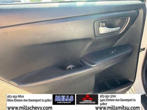 Used 2016 Toyota Camry LE FWD image 17