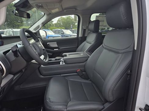 New 2026 Ford Expedition Active RWD image 10