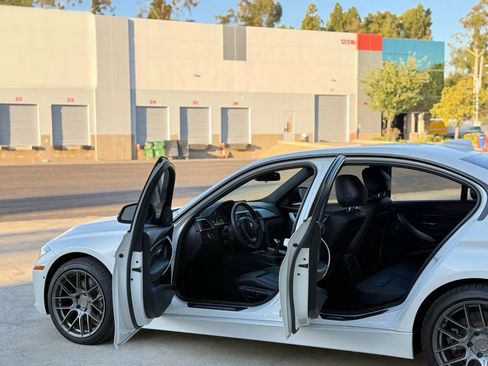 Used 2013 BMW 335i xDrive Sedan image 28