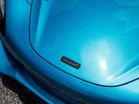 Used 2025 McLaren 750S RWD image 2