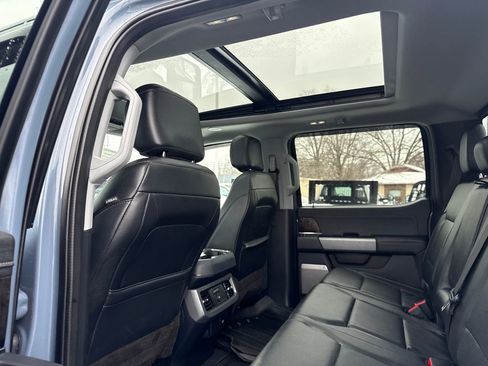 Used 2023 Ford F450 Lariat w/ Lariat Ultimate Package image 18