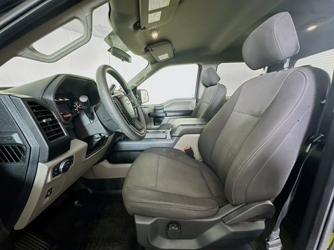 Used 2018 Ford F150 XL w/ Equipment Group 101A Mid AWD/4WD image 13