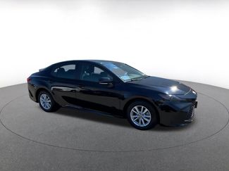 Used 2025 Toyota Camry LE video 2