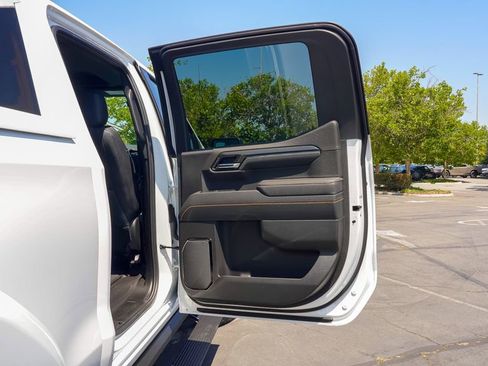 New 2025 GMC Sierra 1500 AT4 w/ AT4 Premium Package image 16