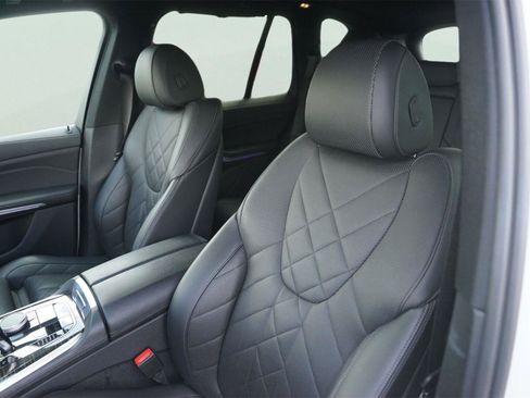 Used 2023 BMW X5 xDrive40i AWD/4WD image 10