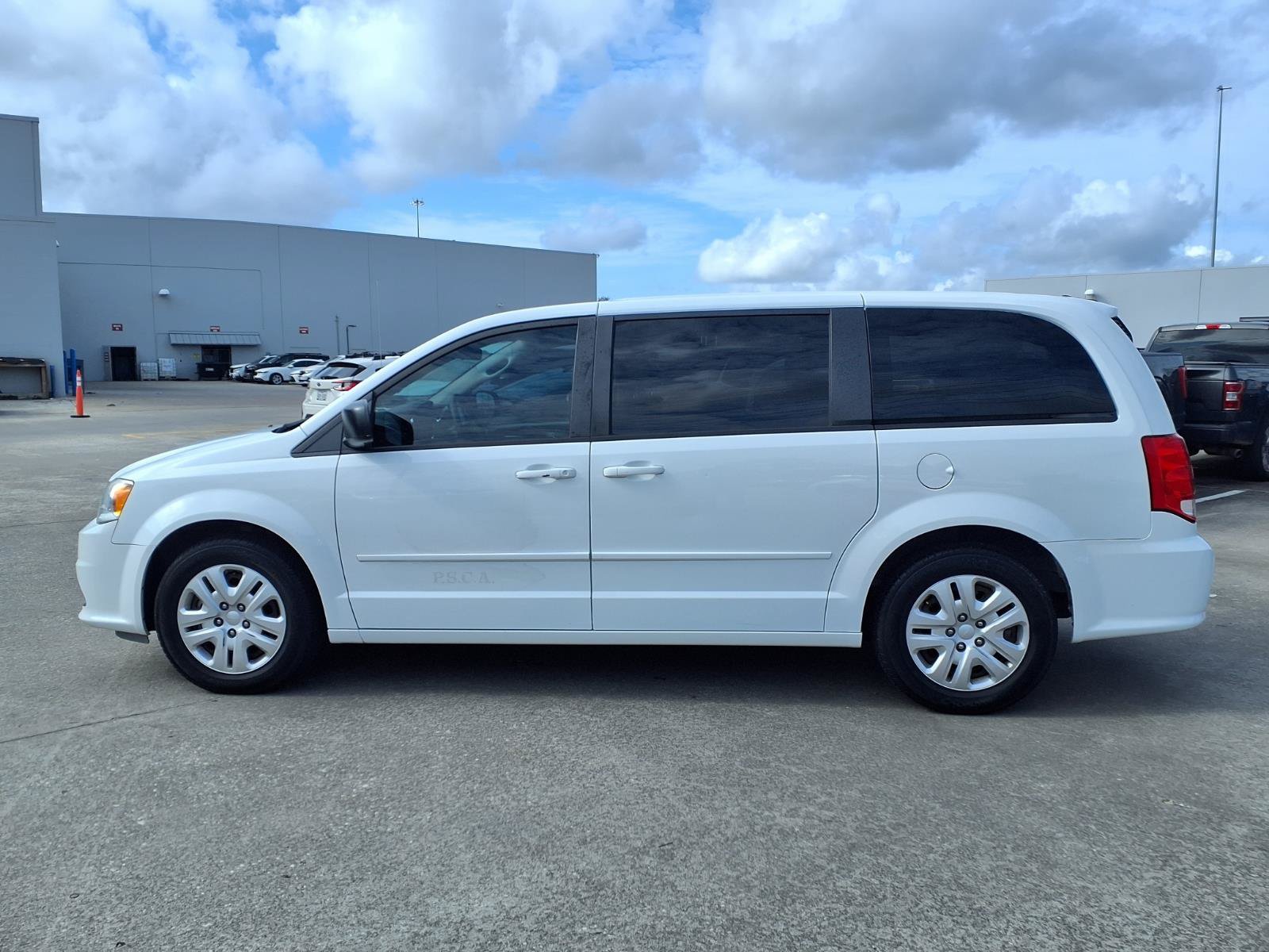 Used 2017 Dodge Grand Caravan SE w/ Power Window Group FWD image 20