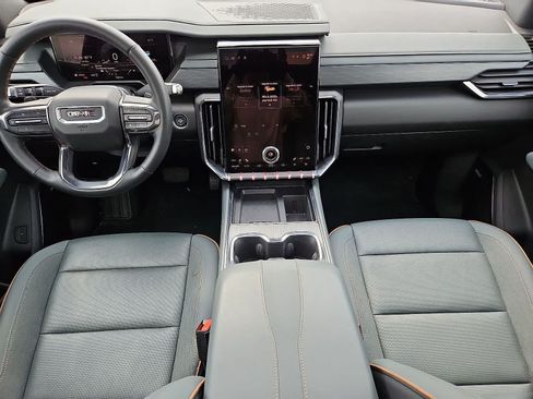 Used 2024 GMC Acadia AT4 AWD/4WD image 11