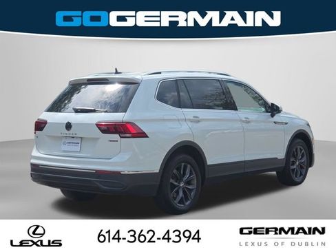 Used 2024 Volkswagen Tiguan SE AWD/4WD image 10